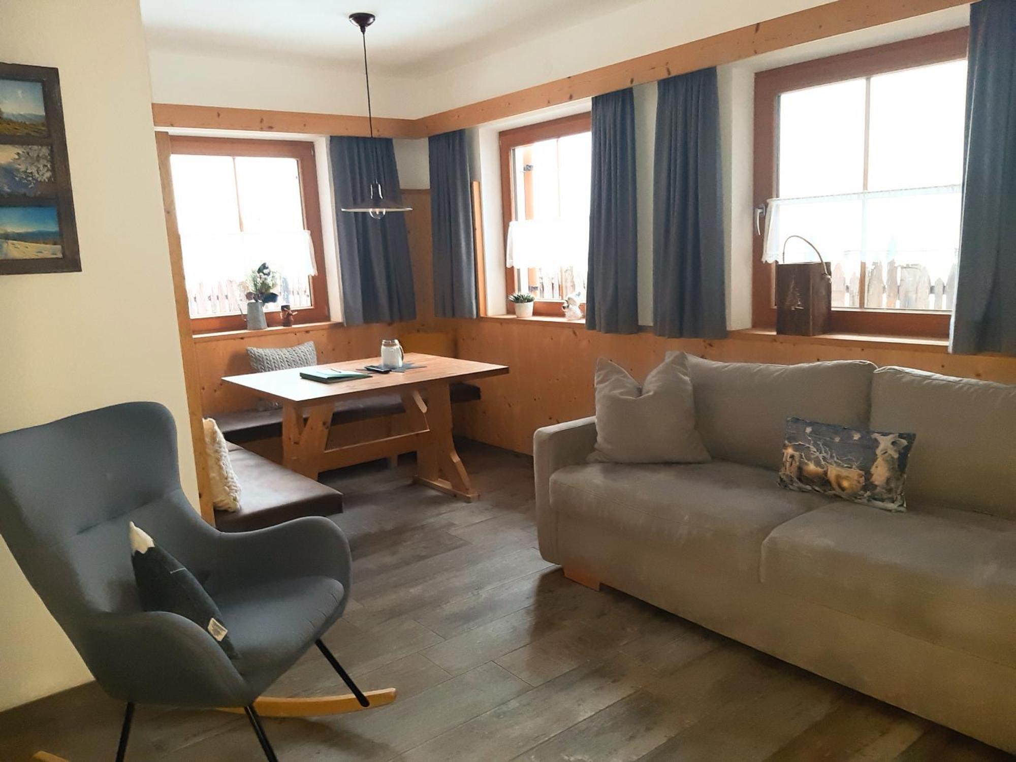 Haus Wildschuetz Apartment Hippach Bagian luar foto