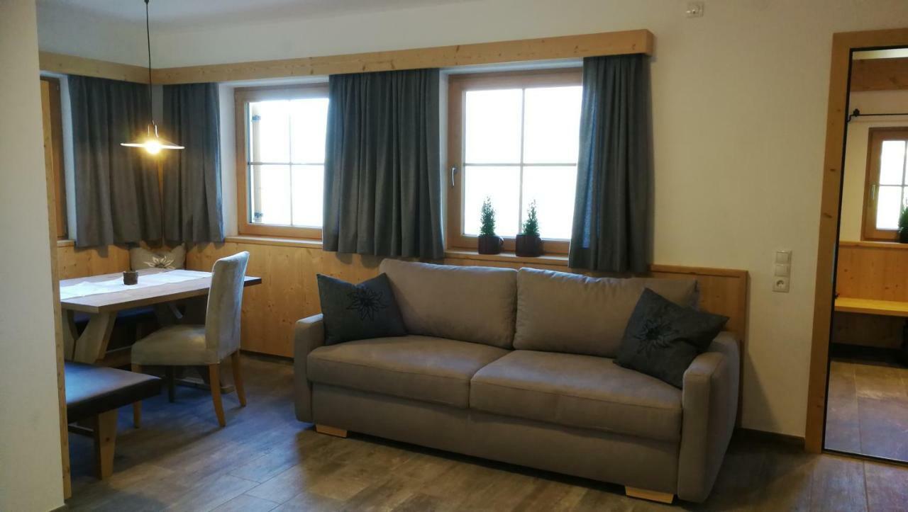 Haus Wildschuetz Apartment Hippach Bagian luar foto